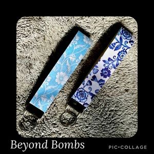 Blue and white flowered matching Wristlet Keychains